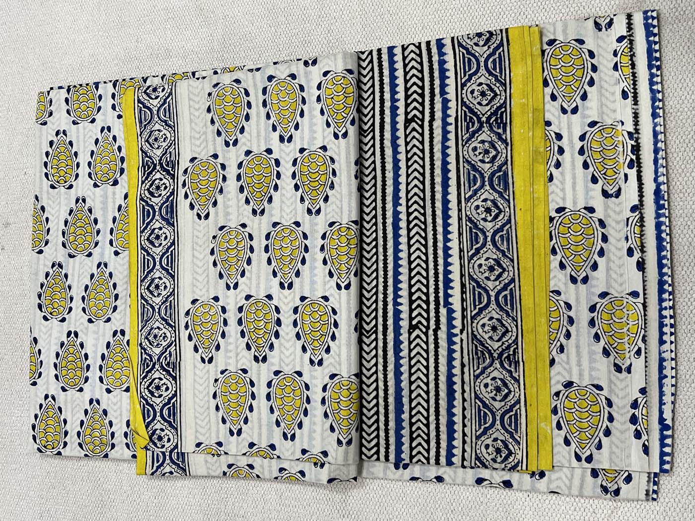 Unstitched Mul Cotton Suit Set