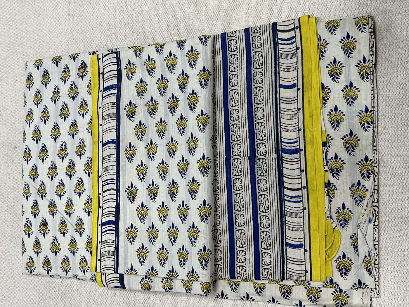 Unstitched Mul Cotton Suit Set