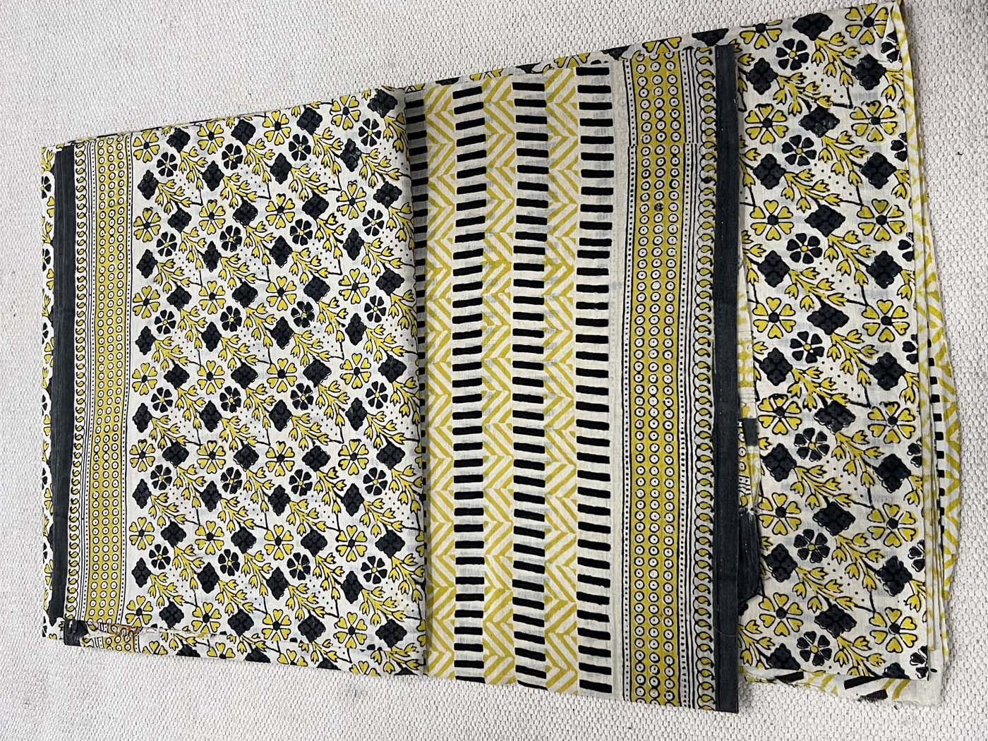 Unstitched Mul Cotton Suit Set