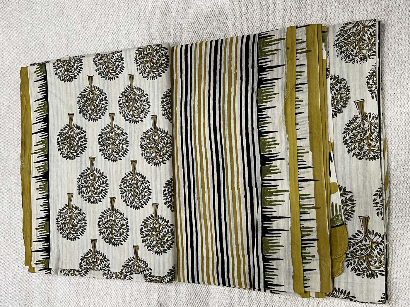 Unstitched Mul Cotton Suit Set