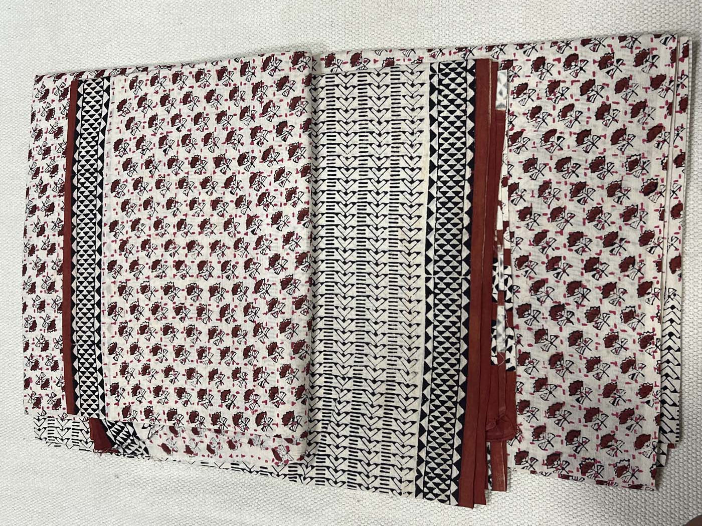Unstitched Mul Cotton Suit Set