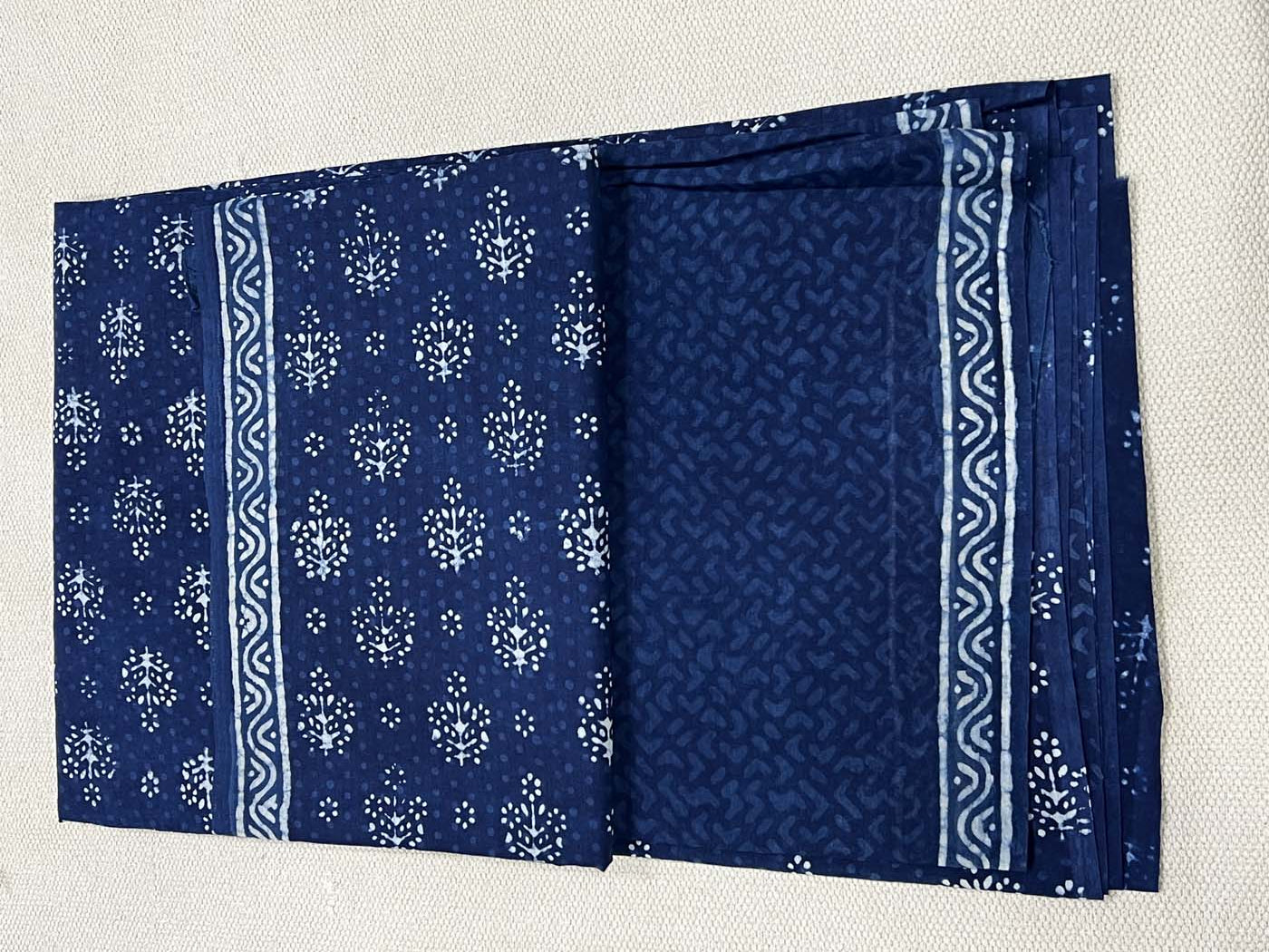 Unstitched Mul Cotton Suit Set