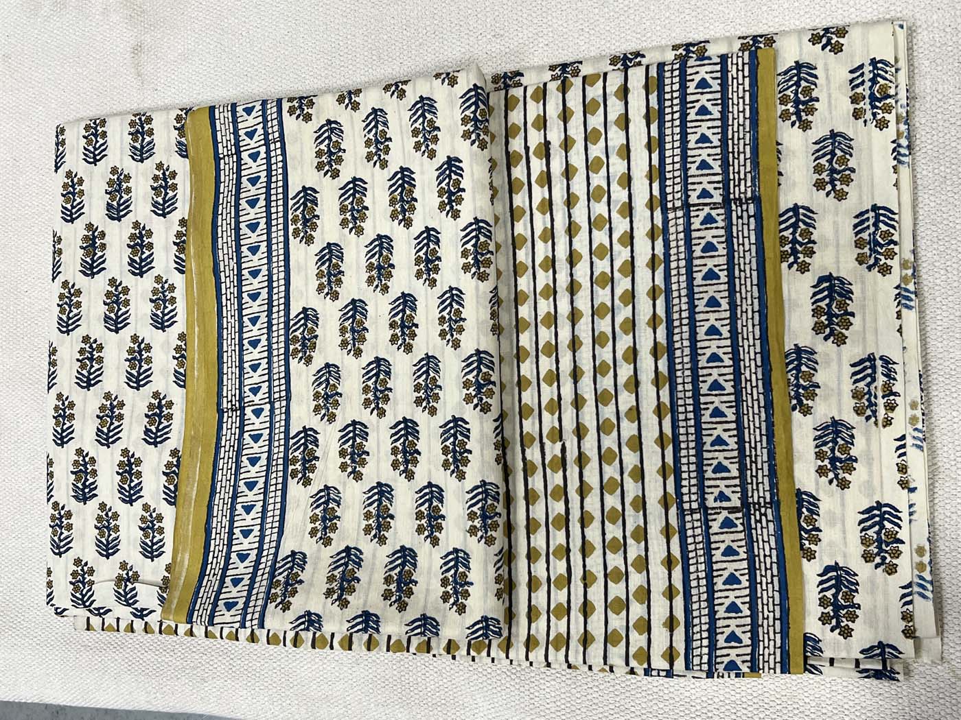 Unstitched Cotton Suit Set