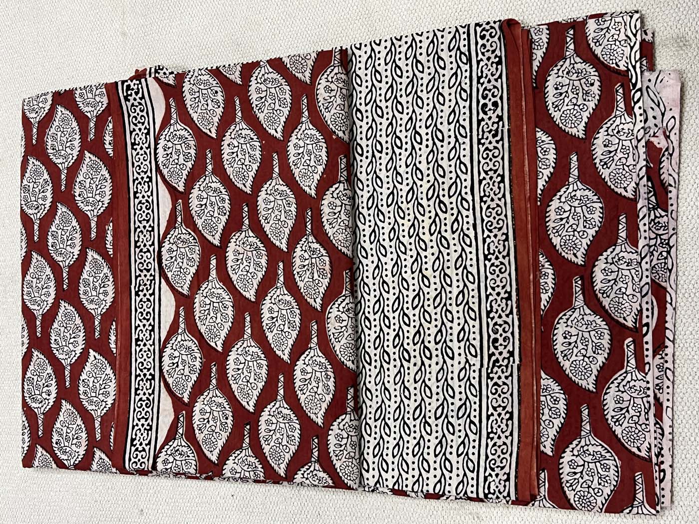 Unstitched Mul Cotton Suit Set