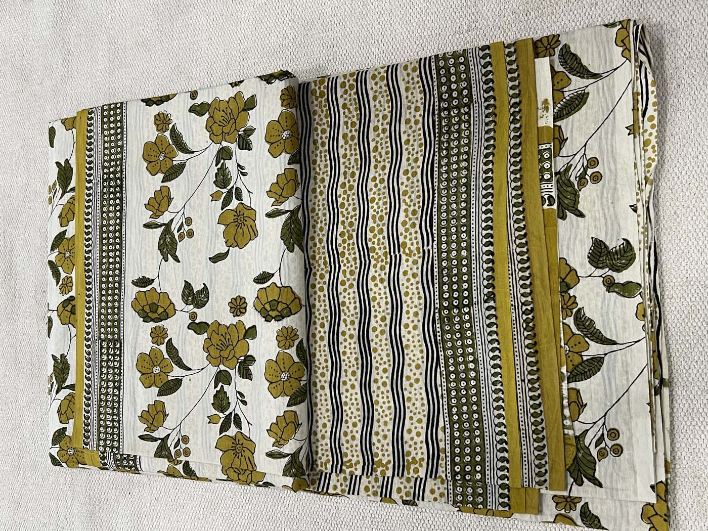 Unstitched Mul Cotton Suit Set