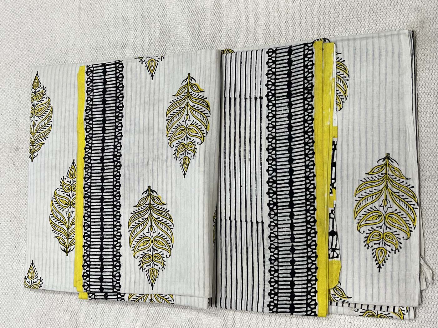 Unstitched Mul Cotton Suit Set