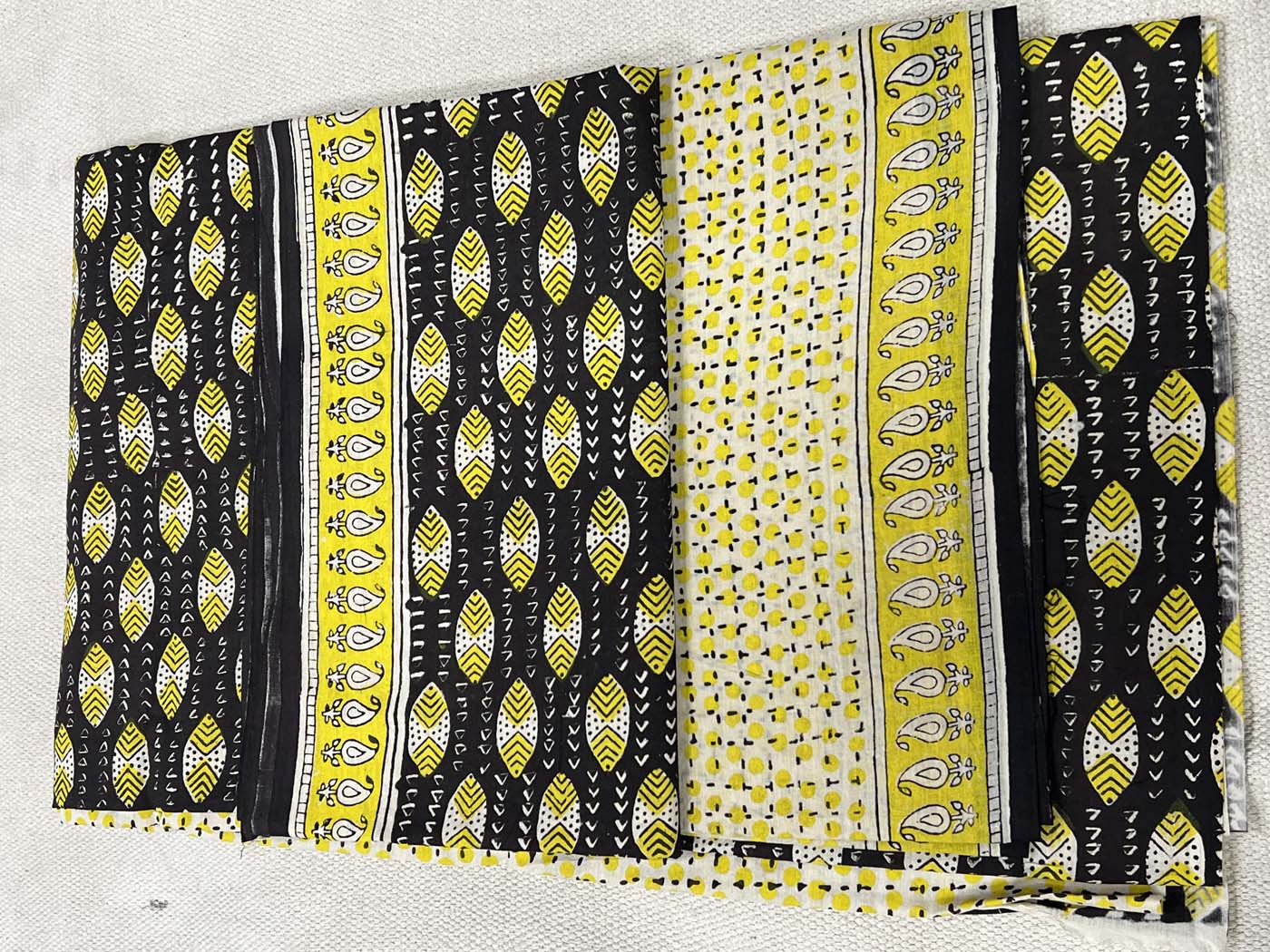 Unstitched Cotton Suit Set