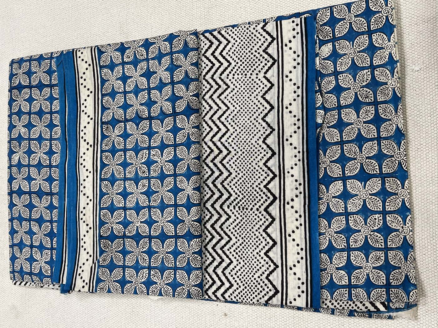 Unstitched Cotton Suit Set