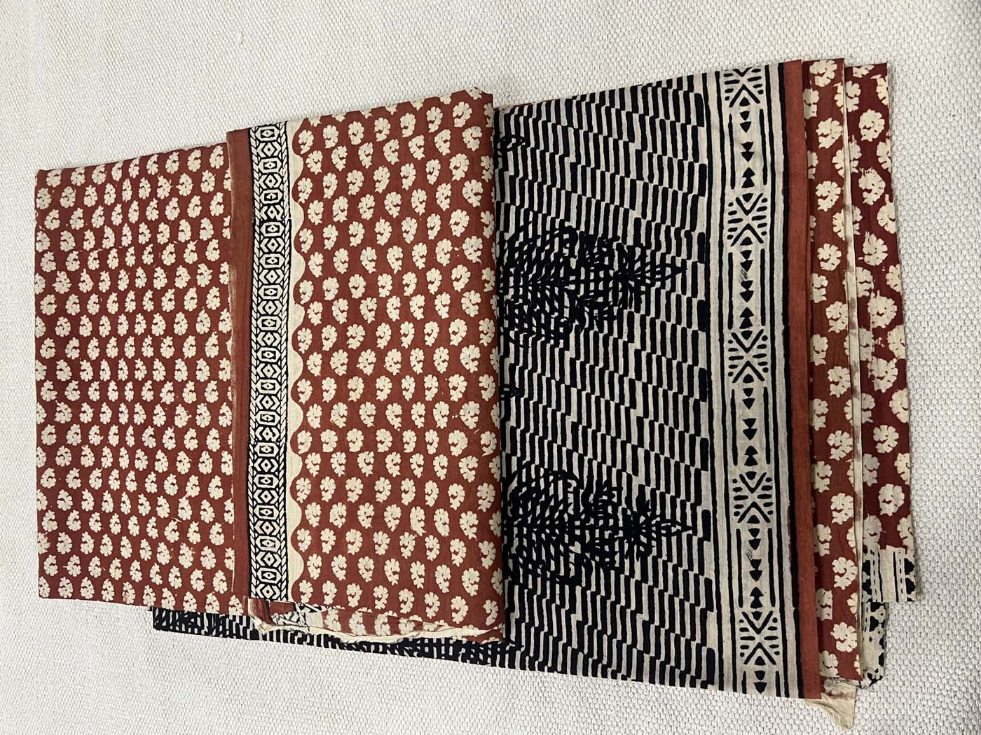 Unstitched Cotton Suit Set